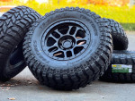 New 35” Tires Jeep Gladiator Wrangler 5 lug Rims 17x9 Black Wheels 5x5