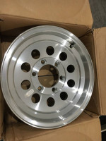 Aluminum trailer wheels