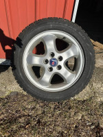 Blizzak WS70 snow tires on Saab rims