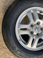 Tires 205/70/R15 Honda Crv 2002-2012