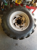 V tread 8lug aluminum rims