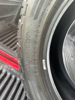 LT285/60R20 PAIR 2TIRES CONTINENTA 70%LIFE NO REPAIRS 2021