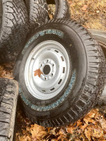 1 265/75/16 NEW WHEEL
