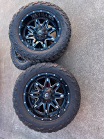 20x10 Fuel Lethal wheels 305/55/20 tires 6x5.5 GMC Chevy Ram 6x135 Ford F150 Exp