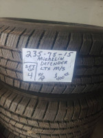 235 75 15 Michelin Defender LTX