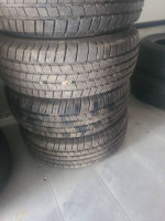 235 75 15 Michelin Defender LTX