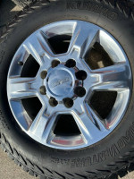 oem 20 Chevy Silverado GMC Sierra 2500 wheels 275/65/20 Kumho tires 8x180