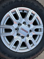 oem 20 Chevy Silverado GMC Sierra SLT wheels 275/65/20 Goodyear tires 8x180