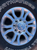 oem 18” Dodge Ram 2500 3500 Laramie wheels275/70/18 Pathfinder tires 33s 8x6.5