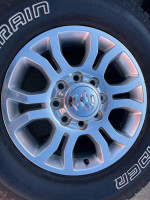 oem 18” Dodge Ram 2500 3500 Laramie wheels275/70/18 Pathfinder tires 33s 8x6.5