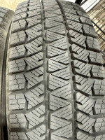 Set of (4) Blizzak 225/65/17 like new