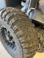 STI HD9 wheels and tires