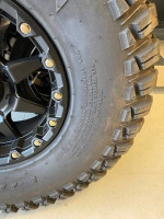 STI HD9 wheels and tires