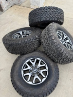 2023 Ford Raptor 17” Wheels And Tires Like New