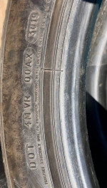 1 DAMAGED Michelin Pilot Sport A/S 3+ 325/30ZR19