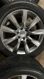 22 inch Infiniti QX80 wheels
