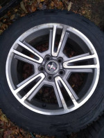 Ford Mustang 17 inch wheels only 3 rims