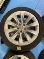 Tesla model S 19" Rims, Tires and TPM