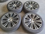 Chrysler 300 S wheels and tires like new
