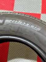 2x Used 225/65 R17 Michelin Primacy A/S Tires 7-8/32 Tread