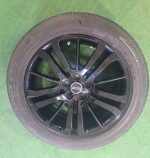 Land Rover Range Rover wheels and tires