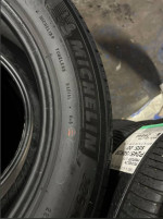 P225/60R18 Set of Four Michelin #25645