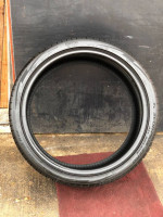 265/35/22 USED TIRE PIRELLI ONLY ONE TIRE