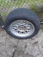 1-225/55R16 CONTINENTIAL TIRE ON BMW ALUMINUM RIM