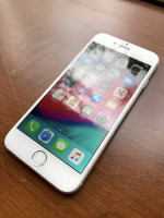 Apple iPhone 6 (64GB)