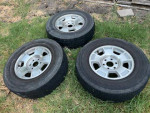 2007-2013 Chevy Suburban Wheels and Tires