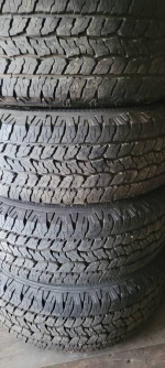Full set of good year tires 265-70-17