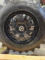 V tread with wheels (4)