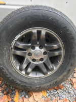 2003 Toyota Sequoia wheels and tires 265/70R