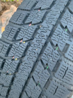 195 65 15 Toyo snow tires on Volvo steel rims
