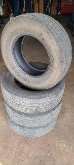 LT275-70-18  E load 6/32"  Michelin  set of 4 matching