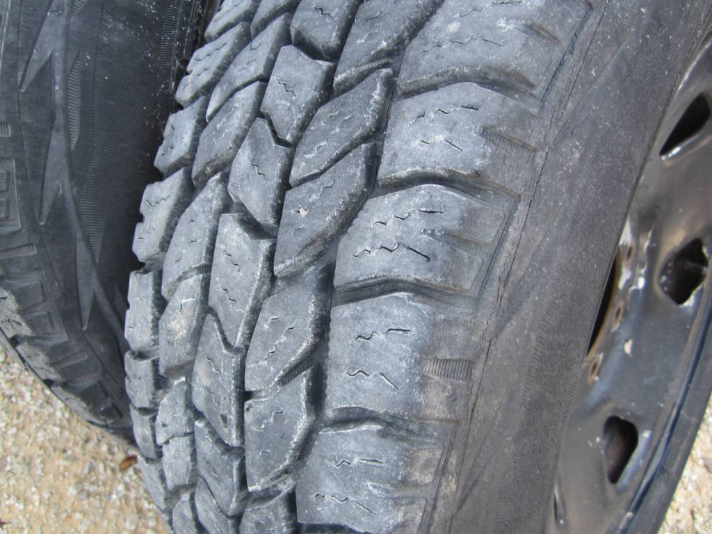 1999-2022 Ford F250 F350 17" Steel Roller Rims & Tires