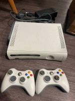 Xbox 360 Final Fantasy XIII Edition 250GB w/ 2 controllers
