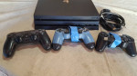 PLAY STATION 4 PRO.. w/3 controllers