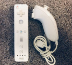 Nintendo Wii Remote + Nunchuck