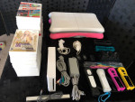 WHITE Wii SYSTEM WITH MANY ACCESSORIES