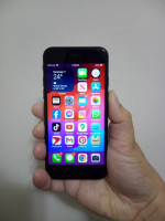 iPhone SE 3rd Gen Unlocked