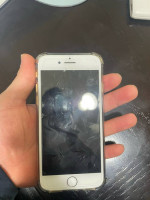 Iphone 8 64gb (black and white)