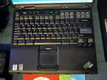 IBM Thinkpad T30 retro gaming laptop ATI Radeon 7500 / Pentium 4 1.8ghz / 1gb RA