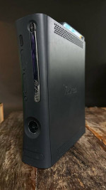OBO XBOX 360 + Games + 2 Controllers